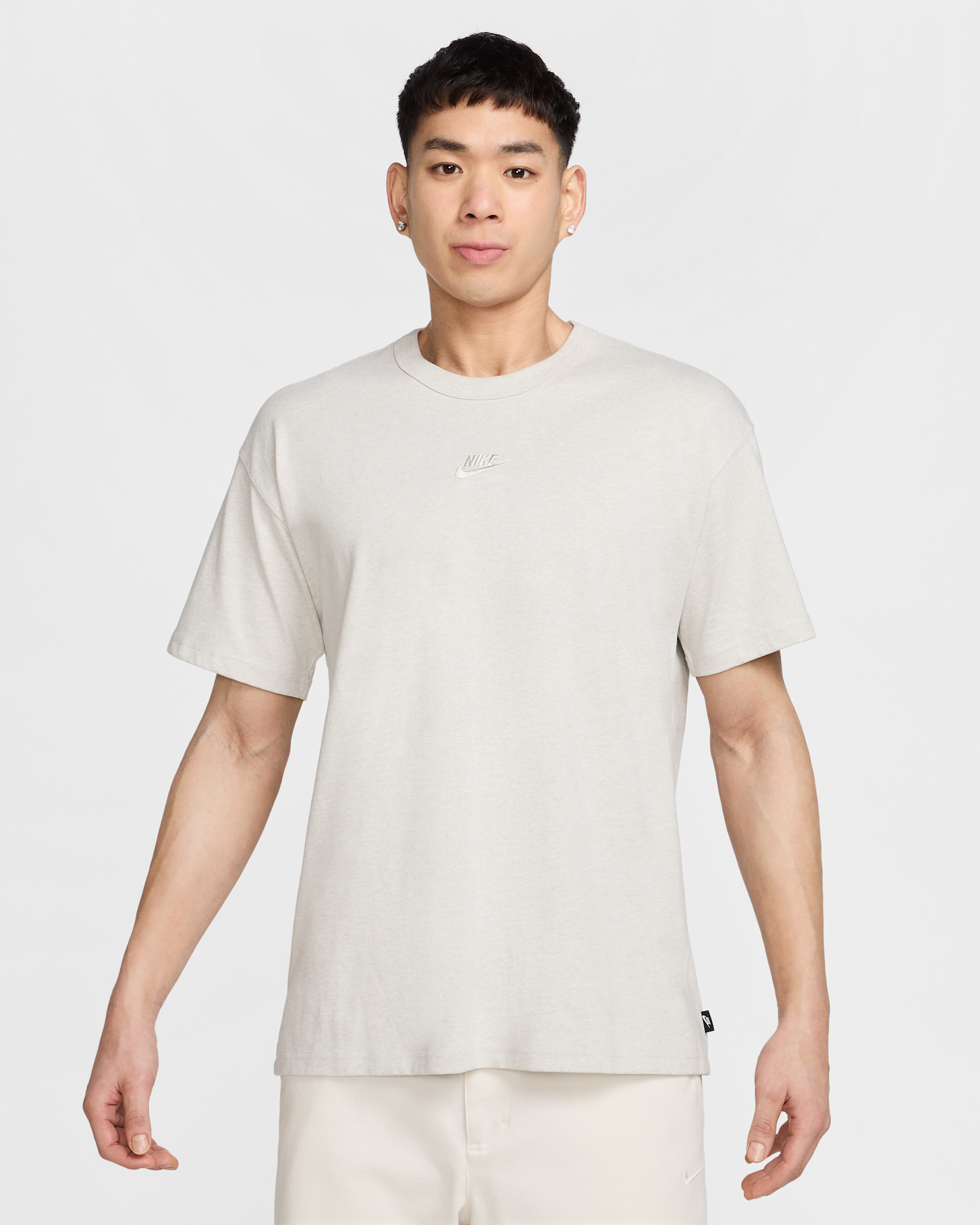 NIKE公式】ナイキ スポーツウェア プレミアム エッセンシャル